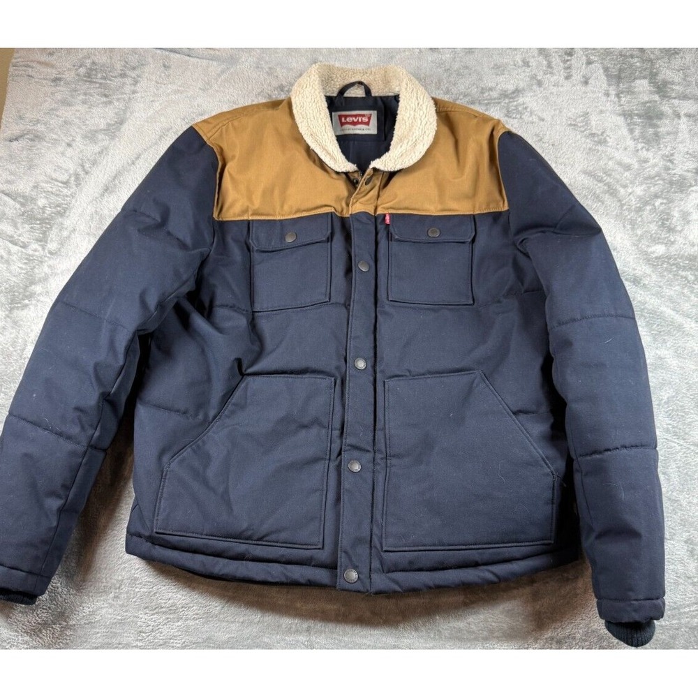 Levi's Men's Quilted Mixed Media Shirttail Workwear Puffer Jacket Large